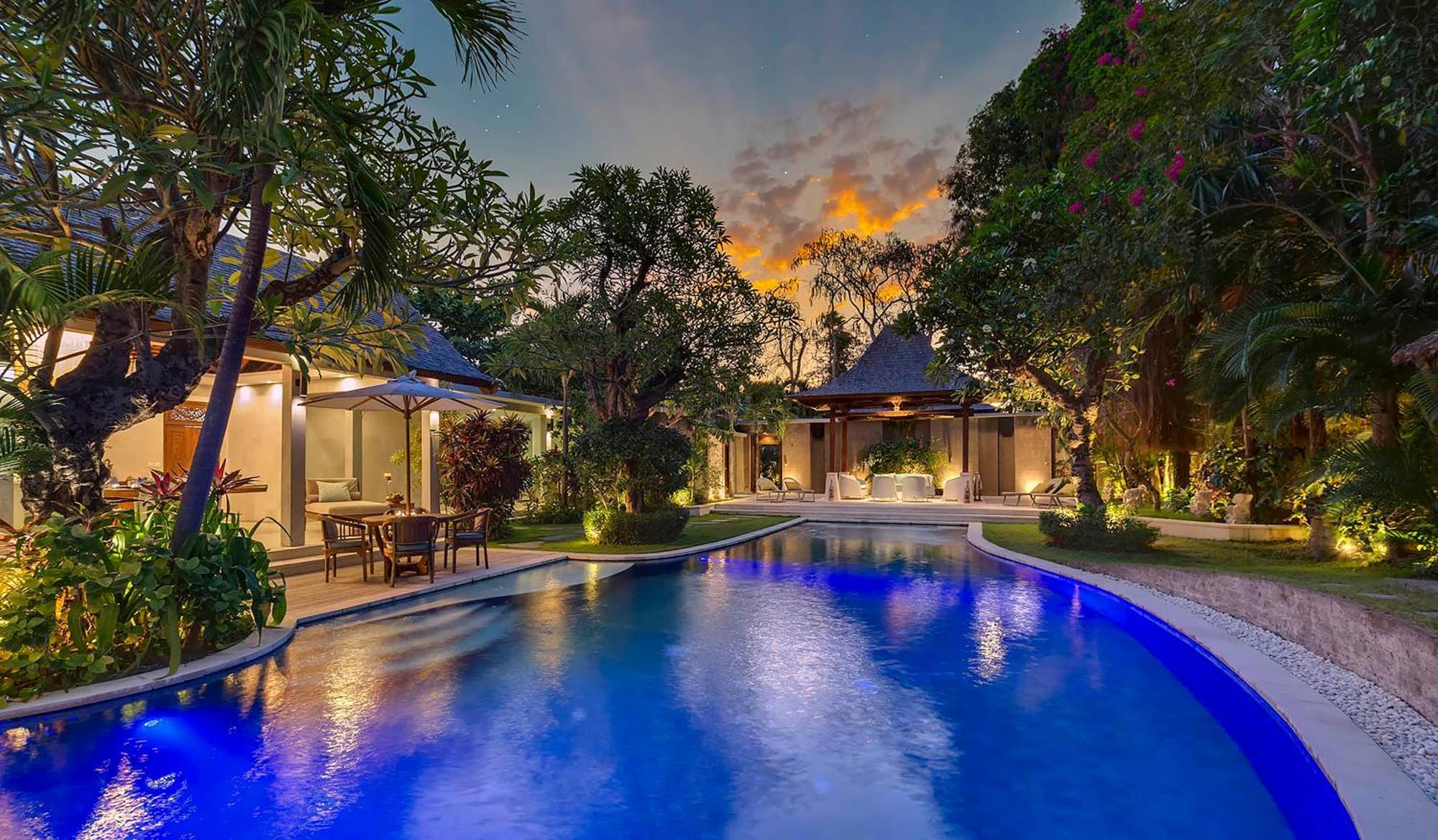 Lataliana Seminyak Vila Exterior foto