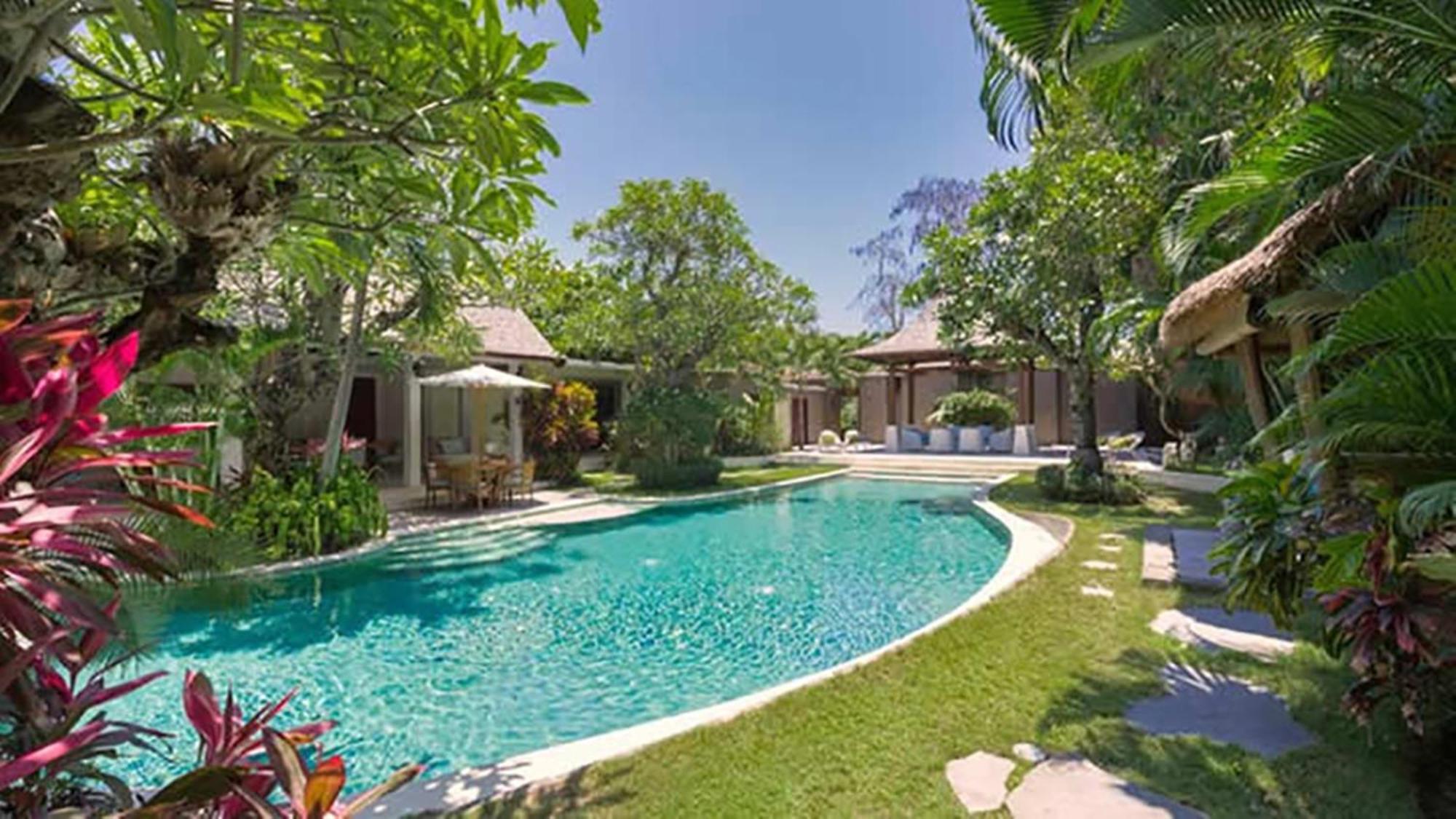Lataliana Seminyak Vila Exterior foto